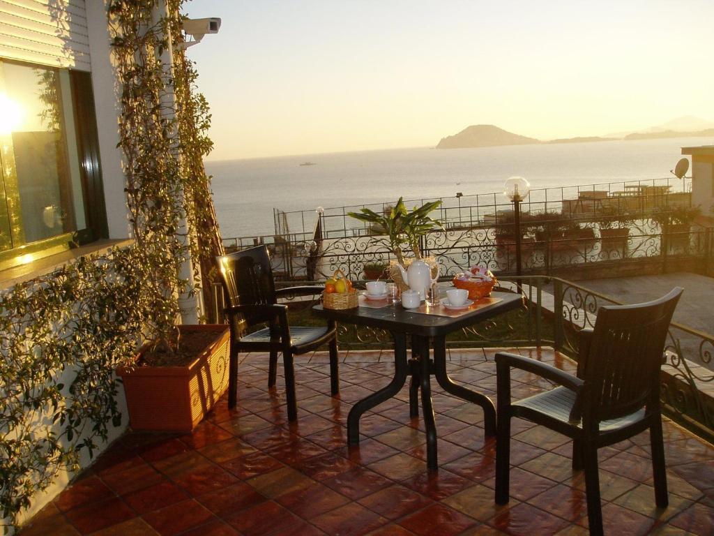 Miramare Residence Pozzuoli Exterior foto